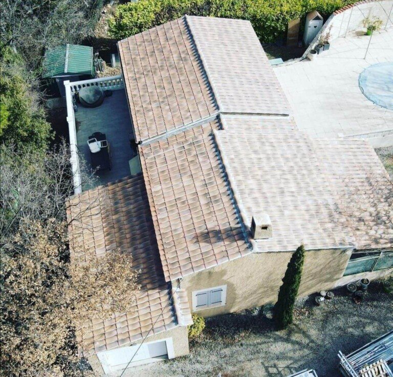 Curved Castell Roof Tile